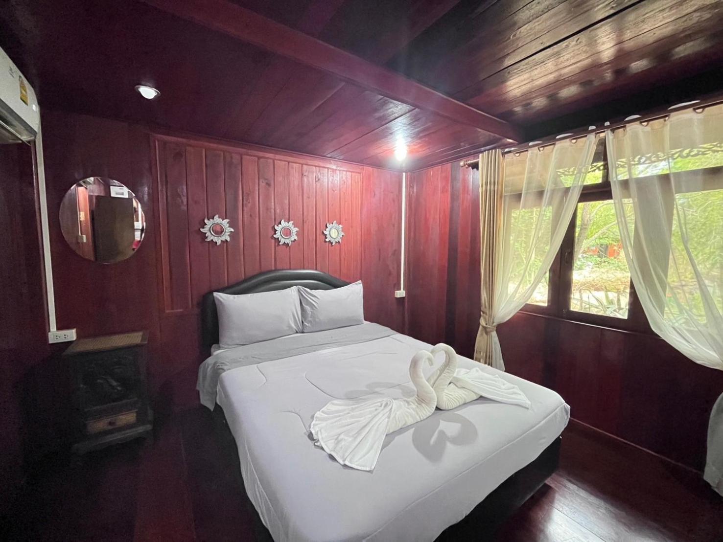 Denchai City Resort เด่นชัยซิตี้ รีสอร์ท Пхрэ Экстерьер фото