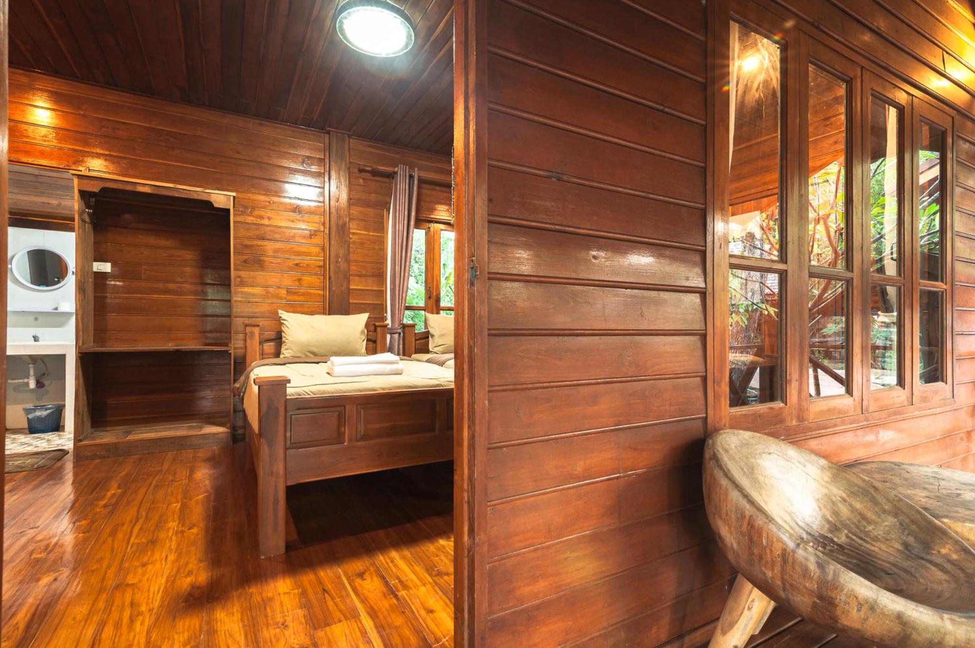 Denchai City Resort เด่นชัยซิตี้ รีสอร์ท Пхрэ Экстерьер фото
