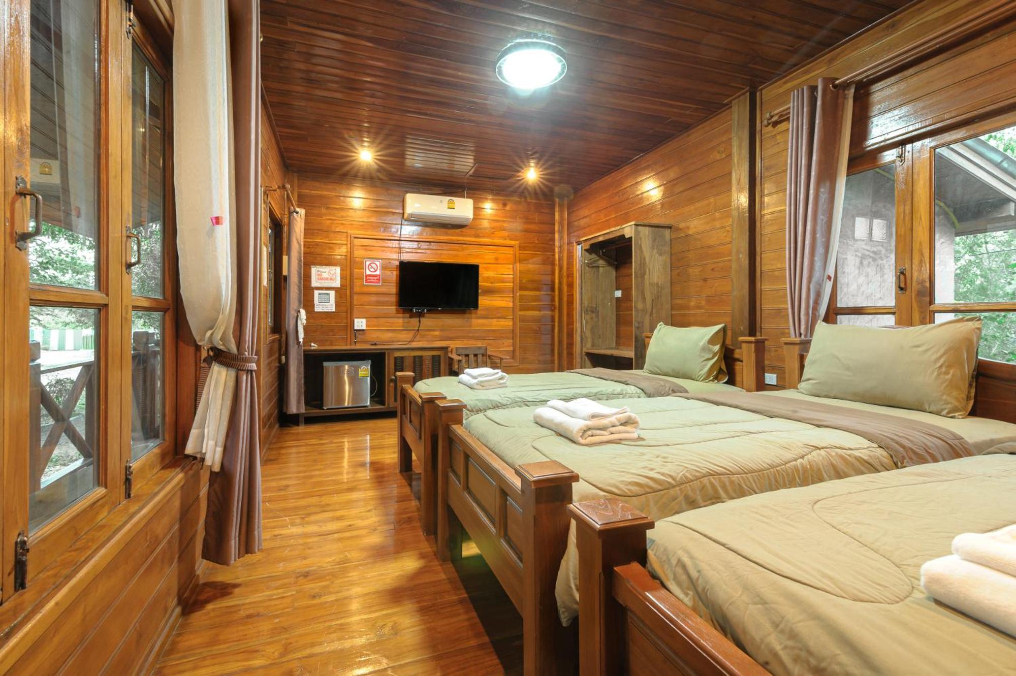 Denchai City Resort เด่นชัยซิตี้ รีสอร์ท Пхрэ Экстерьер фото